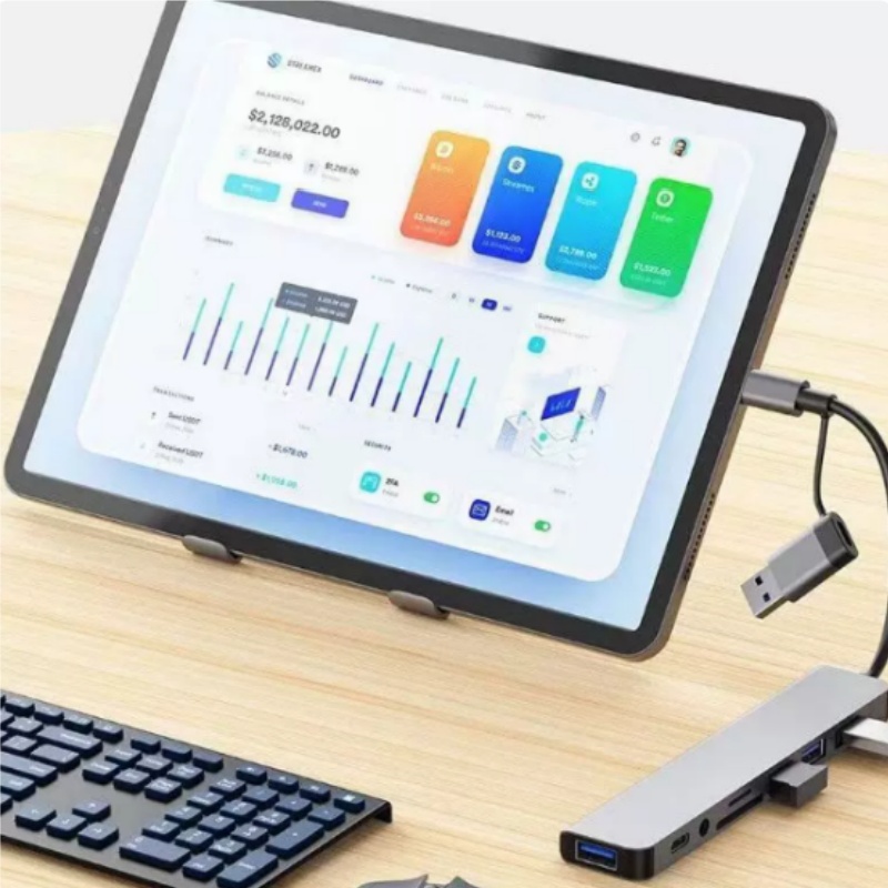 Hub USB-C 8-in-1 Multifunzione - Laptop Accessories Hub recensione e prezzo